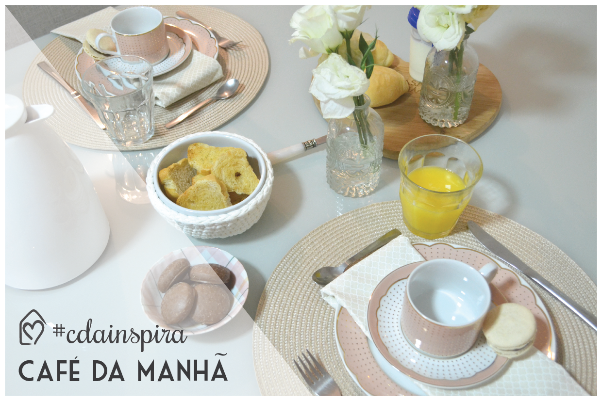 Café da manhã com a louça rose da Germer Casa das Amigas